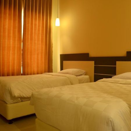 M Hotel Mataram Exterior photo