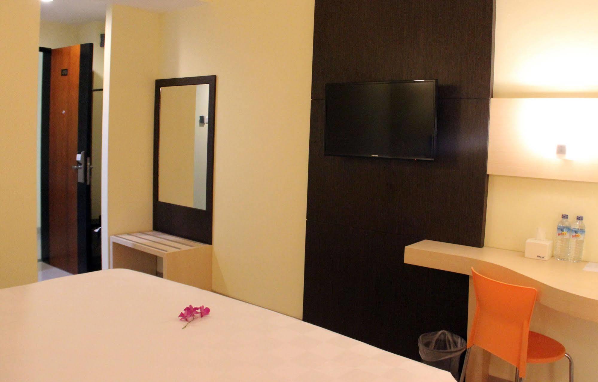M Hotel Mataram Exterior photo