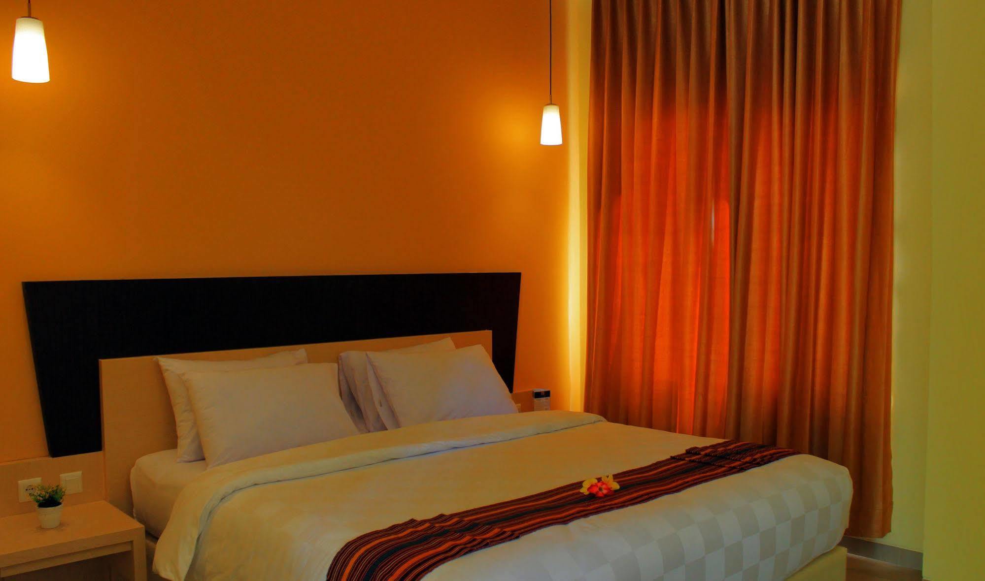 M Hotel Mataram Exterior photo